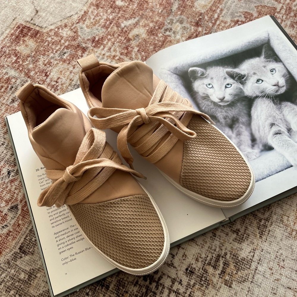 Steve Madden Kids Shoes in Tan